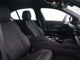 BMW i5 (2025) thumbnail 12