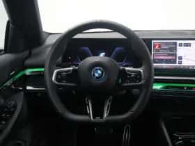 BMW i5 (2025) thumbnail 17