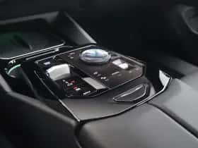 BMW i5 (2025) thumbnail 24