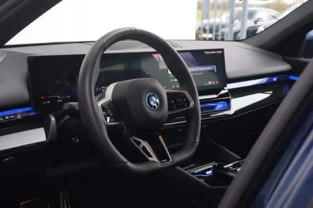 BMW i5 (2025) thumbnail 48