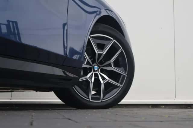 BMW i5 (2025) thumbnail 9