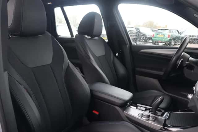 BMW X3 (2020) thumbnail 13