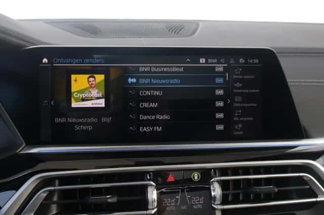 BMW X5 (2022) thumbnail 30