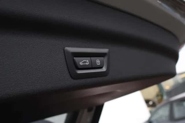 BMW X1 (2024) thumbnail 12