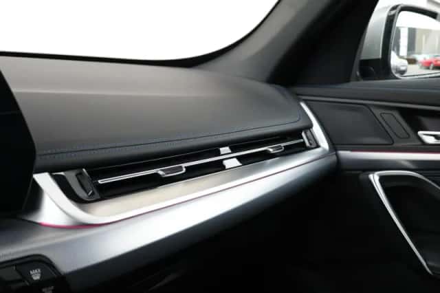 BMW X1 (2024) thumbnail 28