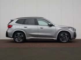 BMW X1 (2024) thumbnail 4
