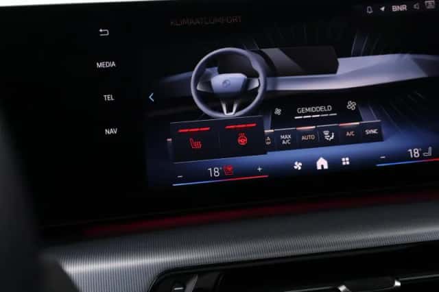 BMW X1 (2024) thumbnail 36