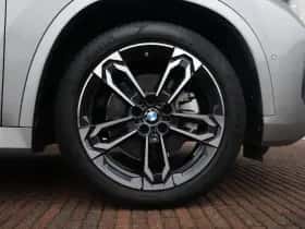 BMW X1 (2024) thumbnail 6