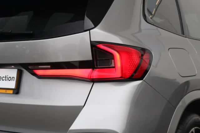 BMW X1 (2024) thumbnail 8