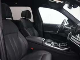 BMW X7 (2023) thumbnail 11