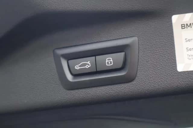 BMW X7 (2023) thumbnail 21