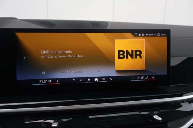 BMW X7 (2023) thumbnail 41