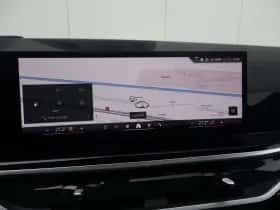 BMW X7 (2023) thumbnail 42