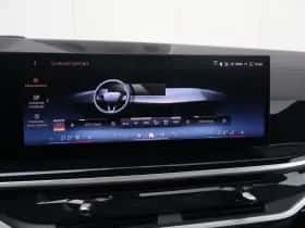 BMW X7 (2023) thumbnail 44