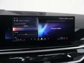 BMW X7 (2023) thumbnail 48