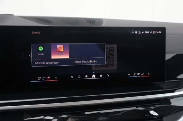 BMW X7 (2023) thumbnail 50