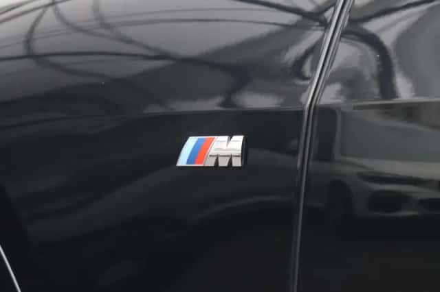 BMW X7 (2023) thumbnail 54