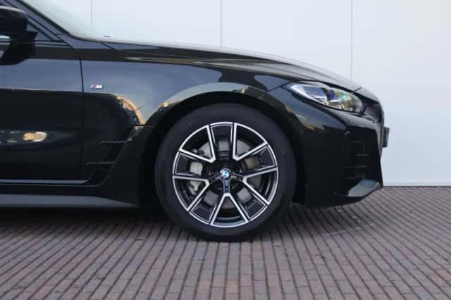 BMW 4-Serie (2023) thumbnail 5