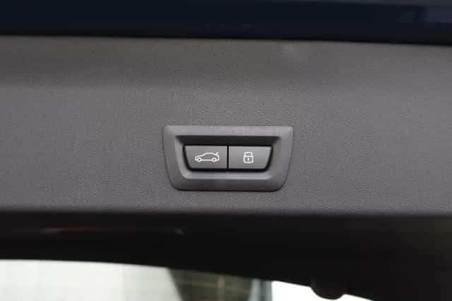 BMW iX3 (2026) thumbnail 14