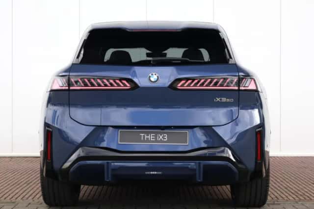 BMW iX3 (2026) thumbnail 4