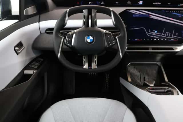 BMW iX3 (2026) thumbnail 9