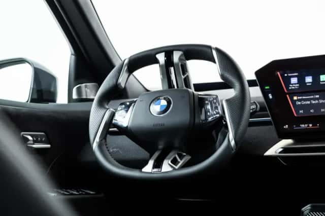 BMW iX3 (2026) thumbnail 18