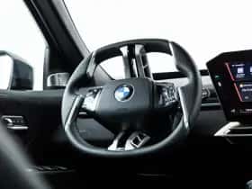BMW iX3 (2026) thumbnail 18