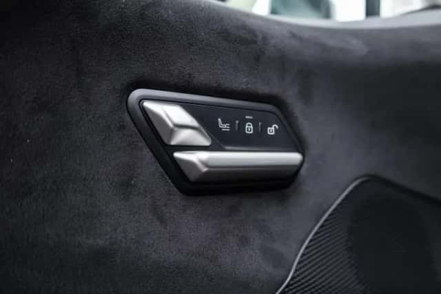 BMW iX3 (2026) thumbnail 24