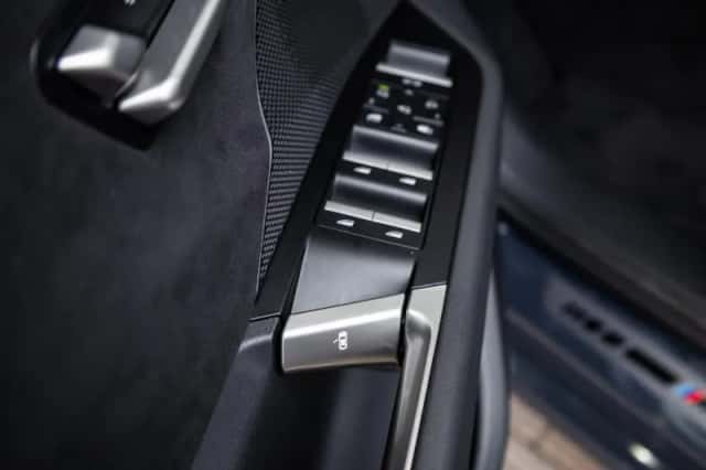 BMW iX3 (2026) thumbnail 25