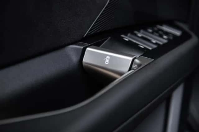 BMW iX3 (2026) thumbnail 26