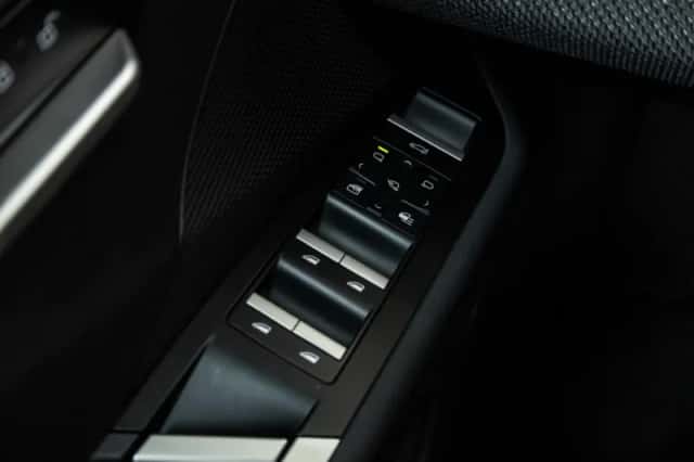 BMW iX3 (2026) thumbnail 27