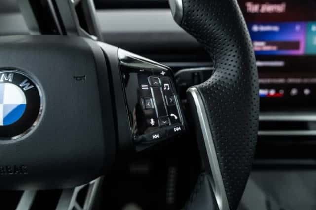 BMW iX3 (2026) thumbnail 29