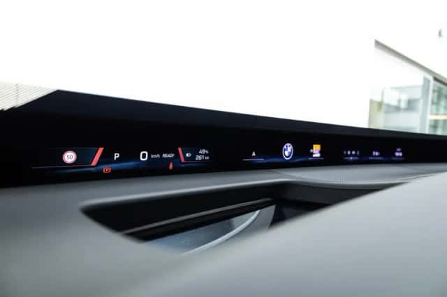 BMW iX3 (2026) thumbnail 33