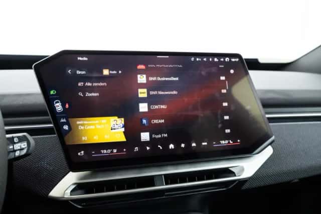 BMW iX3 (2026) thumbnail 36