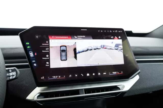 BMW iX3 (2026) thumbnail 37