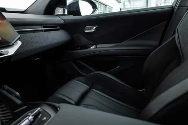 BMW iX3 (2026) thumbnail 46