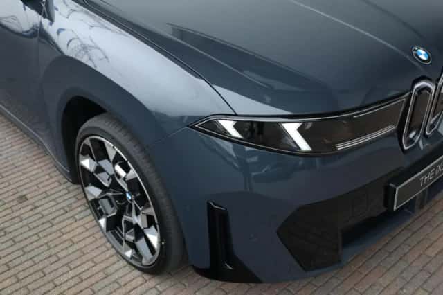 BMW iX3 (2026) thumbnail 6