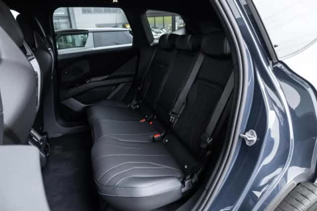 BMW iX3 (2026) thumbnail 53