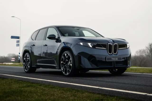 BMW iX3 (2026) thumbnail 60