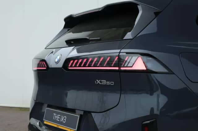 BMW iX3 (2026) thumbnail 10