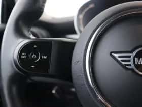 MINI Electric (2022) thumbnail 12