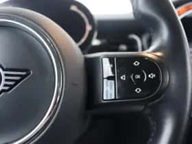 MINI Electric (2022) thumbnail 13