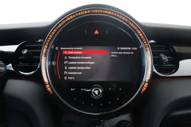 MINI Electric (2022) thumbnail 17