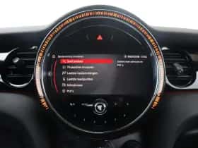 MINI Electric (2022) thumbnail 17