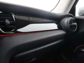 MINI Electric (2022) thumbnail 22