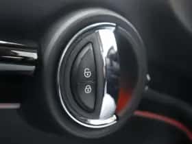 MINI Electric (2022) thumbnail 25