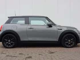 MINI Electric (2022) thumbnail 4