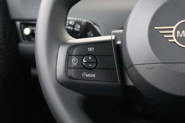 MINI Cooper (2026) thumbnail 17