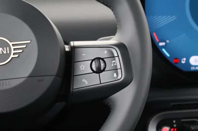 MINI Cooper (2026) thumbnail 18