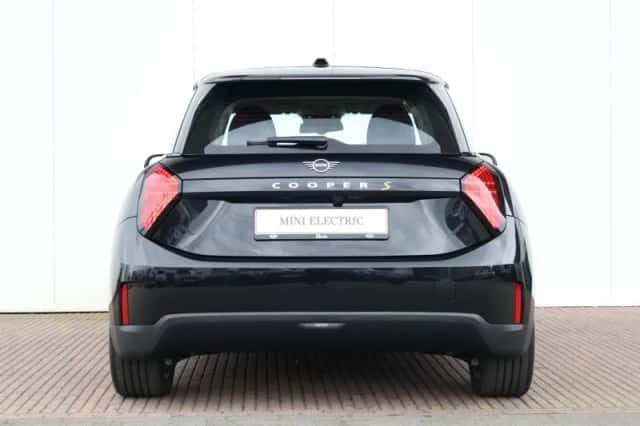 MINI Cooper (2026) thumbnail 8